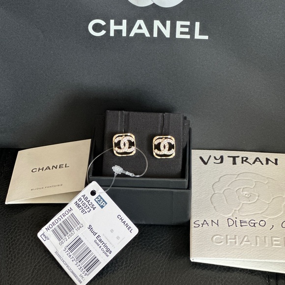 CHANEL Jewelry - ❌ SOLD! Chanel 23P CC Square Stud Earrings